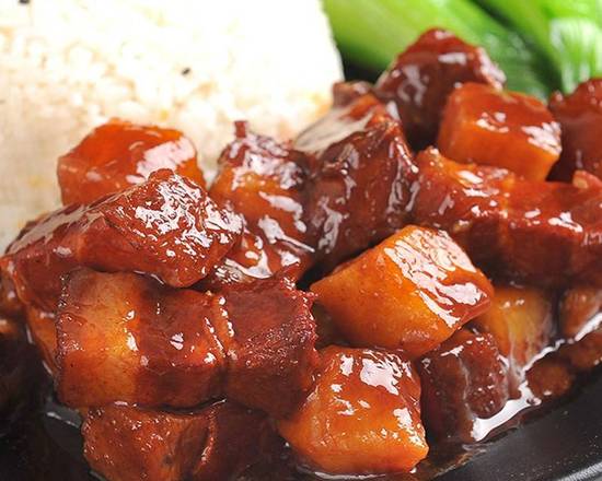 Braised Pork with Potato Rice Bowl (红烧肉炖土豆饭)